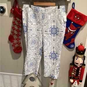 NWT - Cato Blue & White Capris - Size 16w!!
